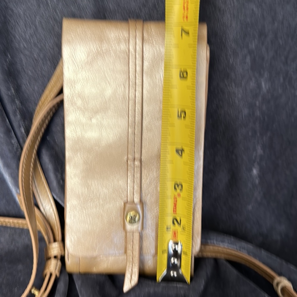 Hobo Token PH/Crossbody Bag - Picture 10 of 10
